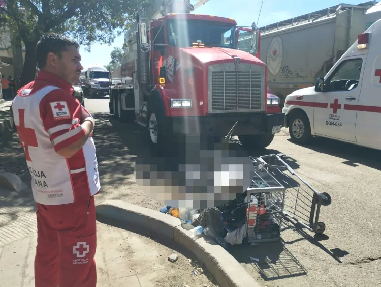 Fallece hombre al ser arrollado por camión pesado