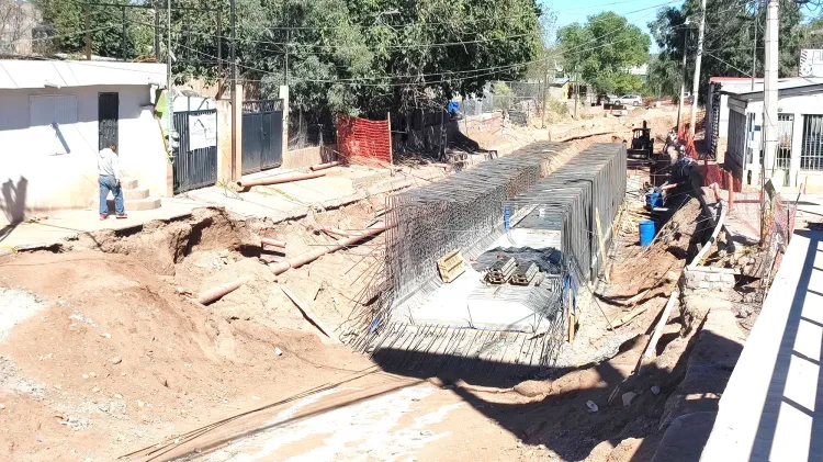 Avanzan trabajos de embovedado de avenida Tecnológico