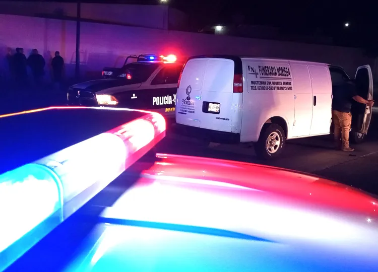 Encuentra mujer a su esposo sin vida; autoridades investigan causas