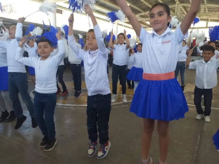 Celebran kermés de apoyo escolar en primaria Diego Rivera