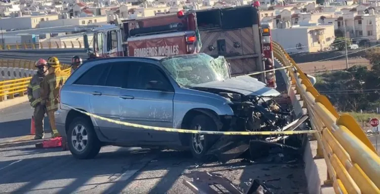Pierde la vida mujer en choque contra muro