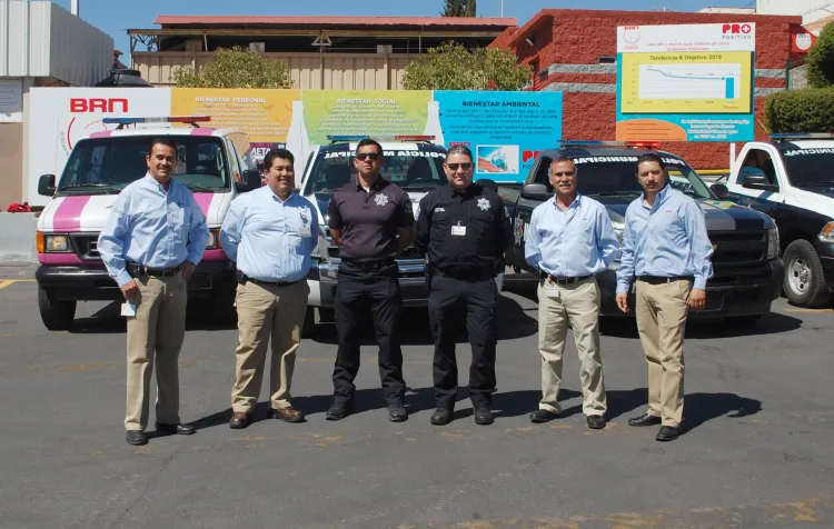 Dona empresa patrullas