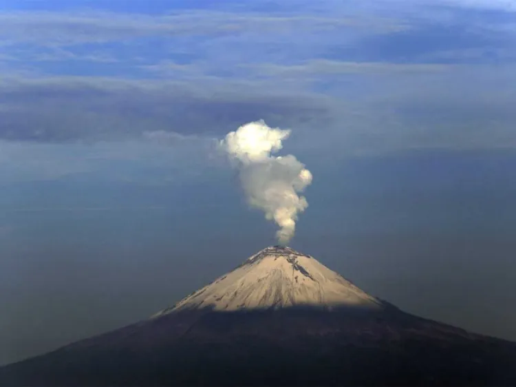 Sube a Fase 3 la alerta volcánica del Popocatépetl