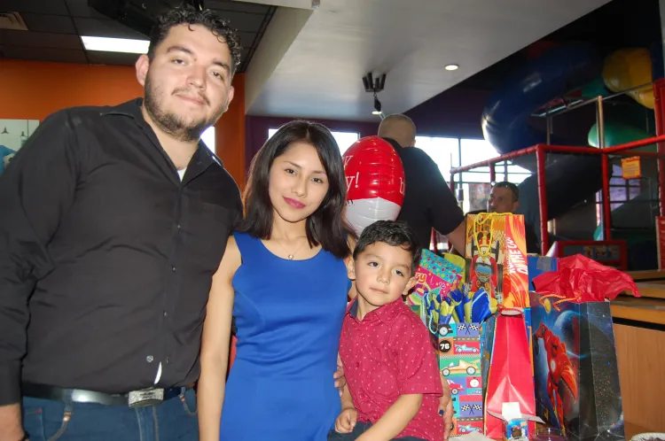 Axel Abraham sopla una velita más