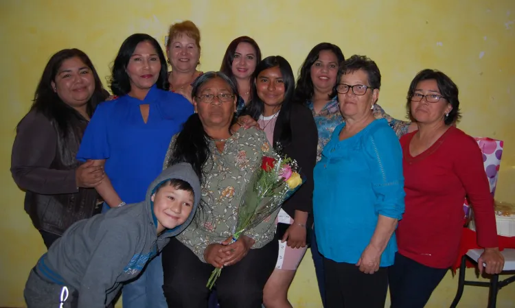 Consienten a Dominga en su cumpleaños