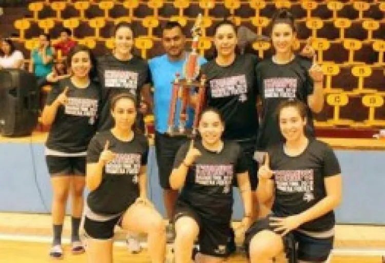 Exatec campeonas de Primera Fuerza