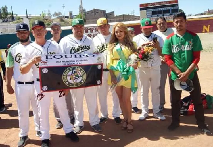 Cañeros
doma a
Vaqueros