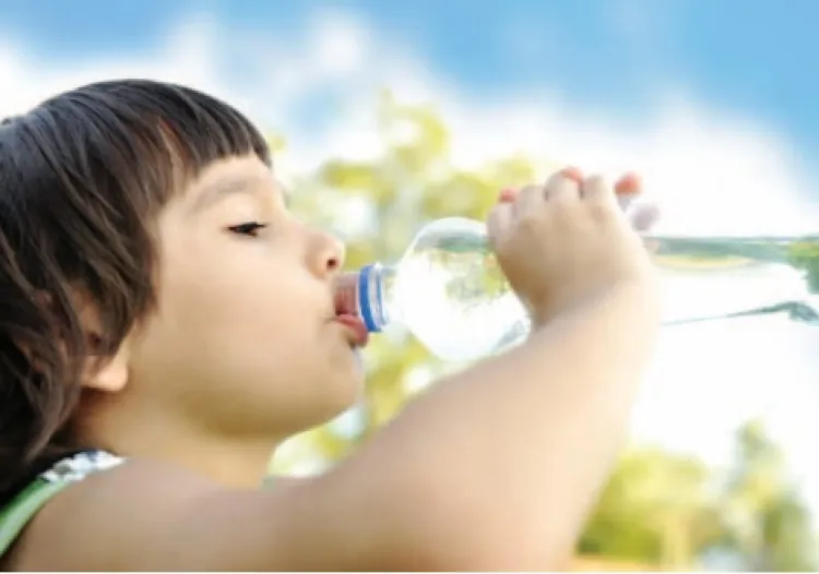 Llaman a
hidratar
bien a los
niños