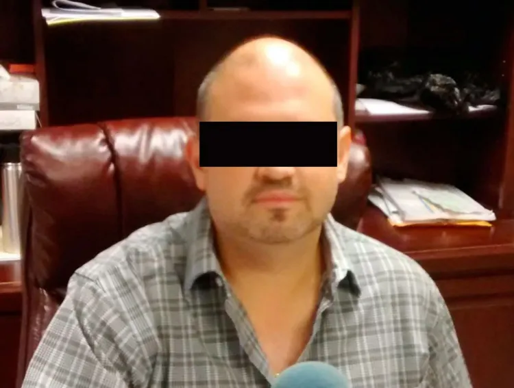 Vinculan a proceso a extesorero