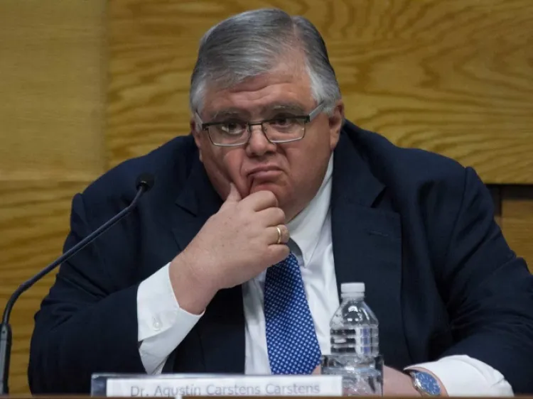‘Moches’ empezaron con Carstens en Hacienda: López Obrador