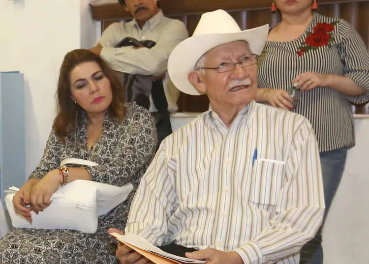 Reconocen a la “Cruz Gálvez”