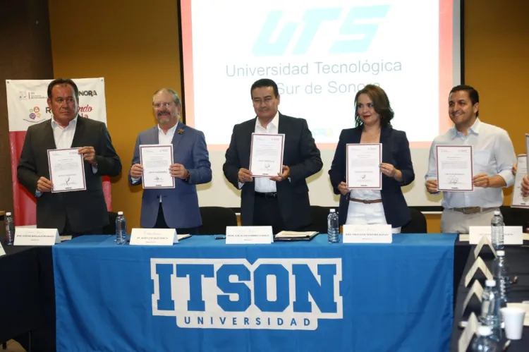 Se suman universitarios a programa "Rescatando tu Escuela" de la SEC