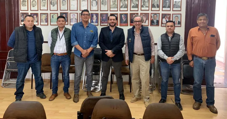 Trabajan para reducir la quema de llantas