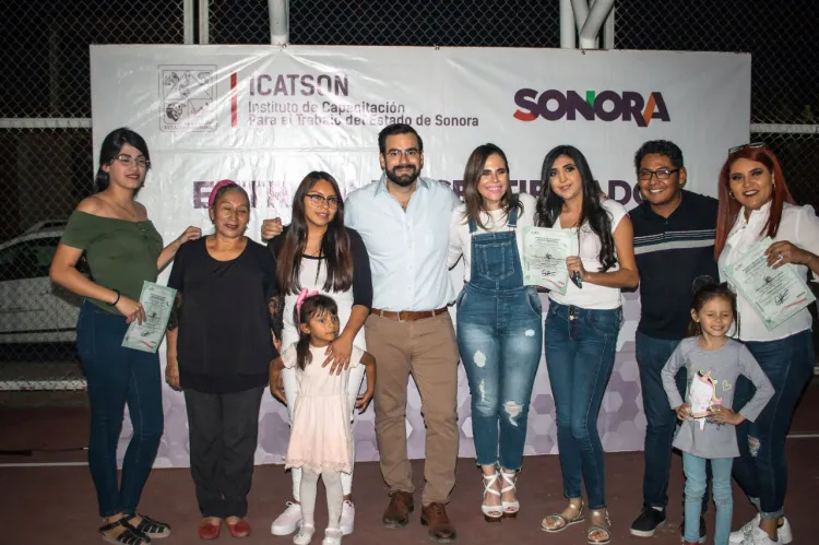 Atienden solicitud de capacitación de vecinos