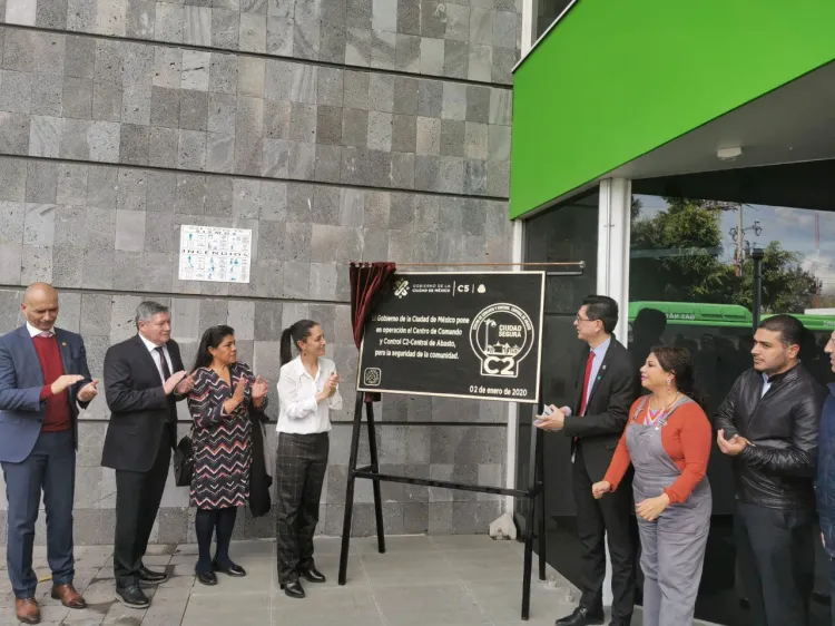 Acondiciona Telmex C2  en Central de Abasto