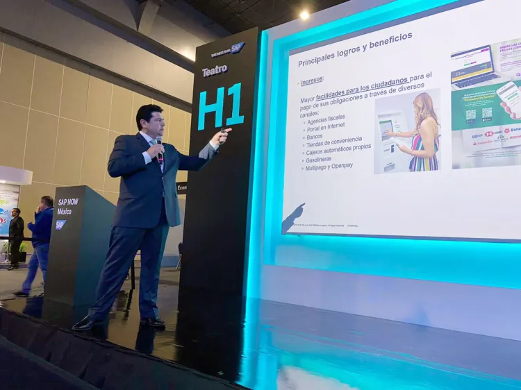 Presenta Alejandro García Rosas programa en CDMX