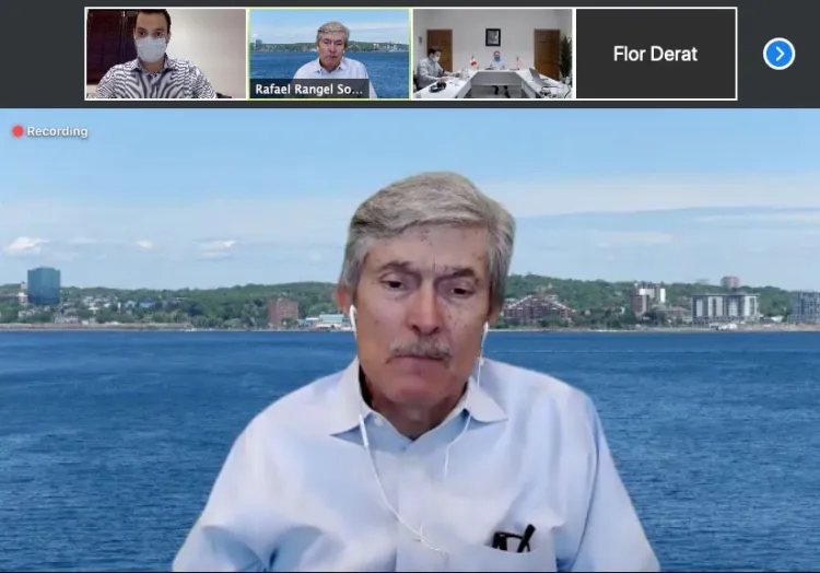 Capacita SEC a más de mil profesores en programas educativos