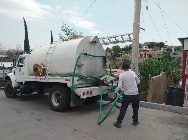 Anuncian reducción de agua potable por desperfectos