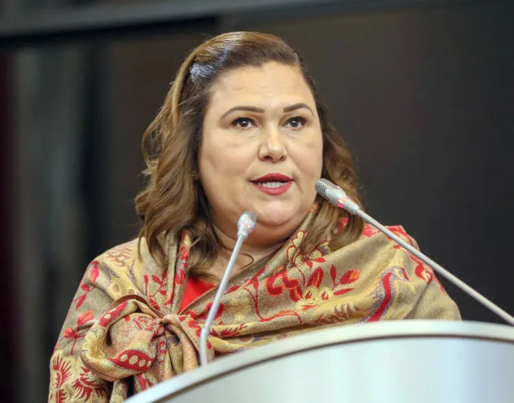 Impondrán nombre de Tere Leal a Plaza Pública