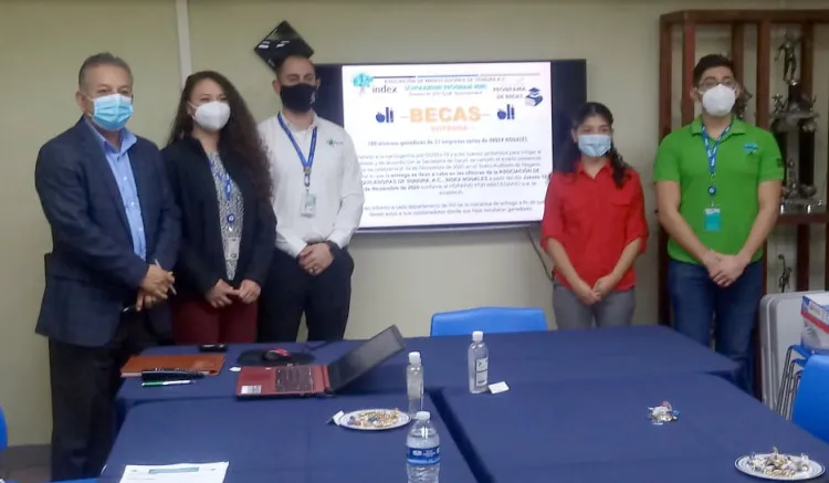 Cumple Index-Nogales a los estudiantes