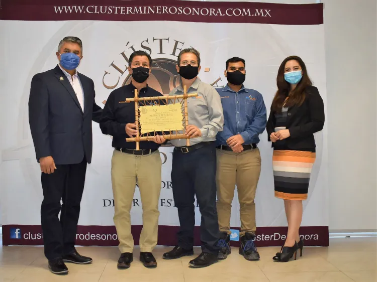 Reconocen a 40 socios de Cluster Minero Sonora