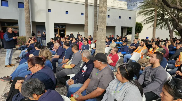 Dialoga Beltrones con trabajadores de la CTM en Santa Ana Nuevo día
