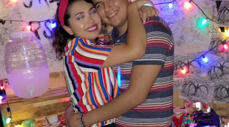 Sam Rojas Rojas And Maria Samantha Rojas celebra en grande Nuevo día