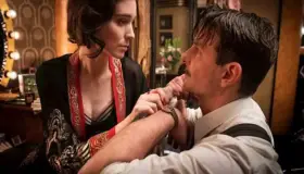 &amp;#039;Nightmare Alley&amp;#039; de Guillermo del Toro, una macabra fábula de carnaval