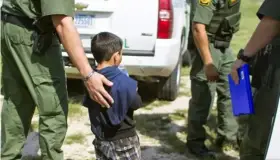 Repatria EU a más de 13 mil menores a México