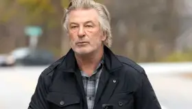 Acusan a Alec Baldwin de homicidio involuntario durante rodaje de &#039;Rust&#039;
