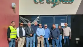 Entregan en donación mesabancos a preparatoria Cecytes II