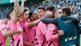 Montes no juega en triunfo del Espanyol