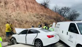 Responsable de choque carretero sigue internado