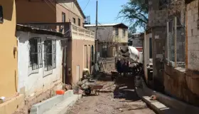 Pavimentan Andador 7 de Los Encinos con recursos del Repuve