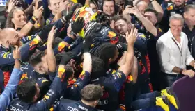 Molesta segundo a Max Verstappen