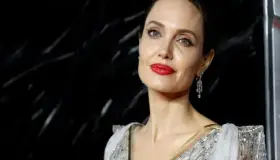 Angelina Jolie lanza su marca de ropa con materiales reciclados