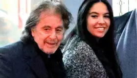 Será Al Pacino papá a los 82 años