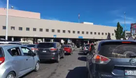 Aumentan llamados al 911 en fila hacia EU