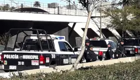 Lesionan a mujer que vendía gelatinas y huyen