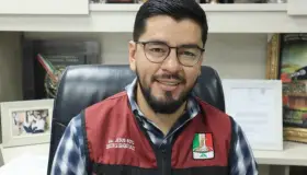 Dan mantenimiento a las rejillas pluviales