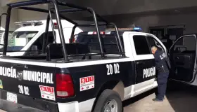 Mujer se corta las venas; es hospitalizada de emergencia