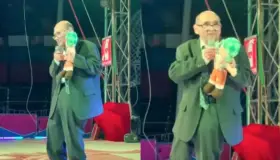 Tierno momento de Édgar Vivar fue captado por nogalense; video se hace viral