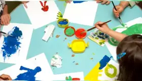 Invitan a niños y jóvenes a cursos de verano