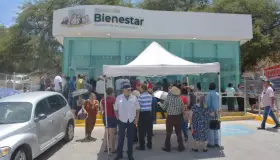 Falla cajero de Banco Bienestar y genera crisis entre adultos mayores