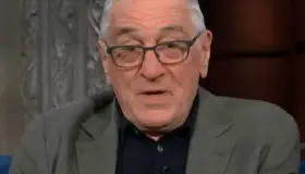 Novia de Robert De Niro es diagnosticada con parálisis de Bell tras dar a luz