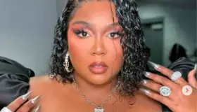 Bailarinas acusan a Lizzo de acoso sexual