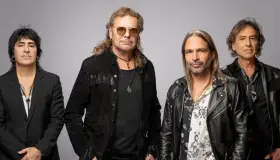 Maná florece a través de los años