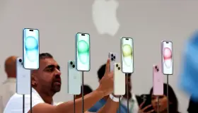 Acepta Apple complicaciones con iPhone 15 Pro; se sobrecalienta