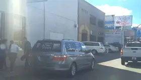 Atiende el DTM problema de autos en venta en vía pública