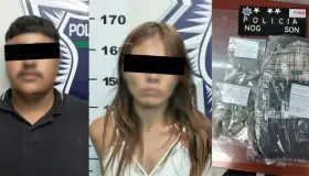Detienen a pareja por asalto a mano armada y por posesión de narcóticos
